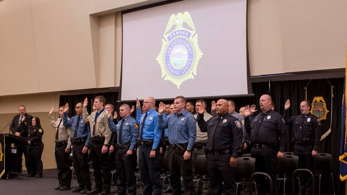 258th Class Reciting Oath of Honor